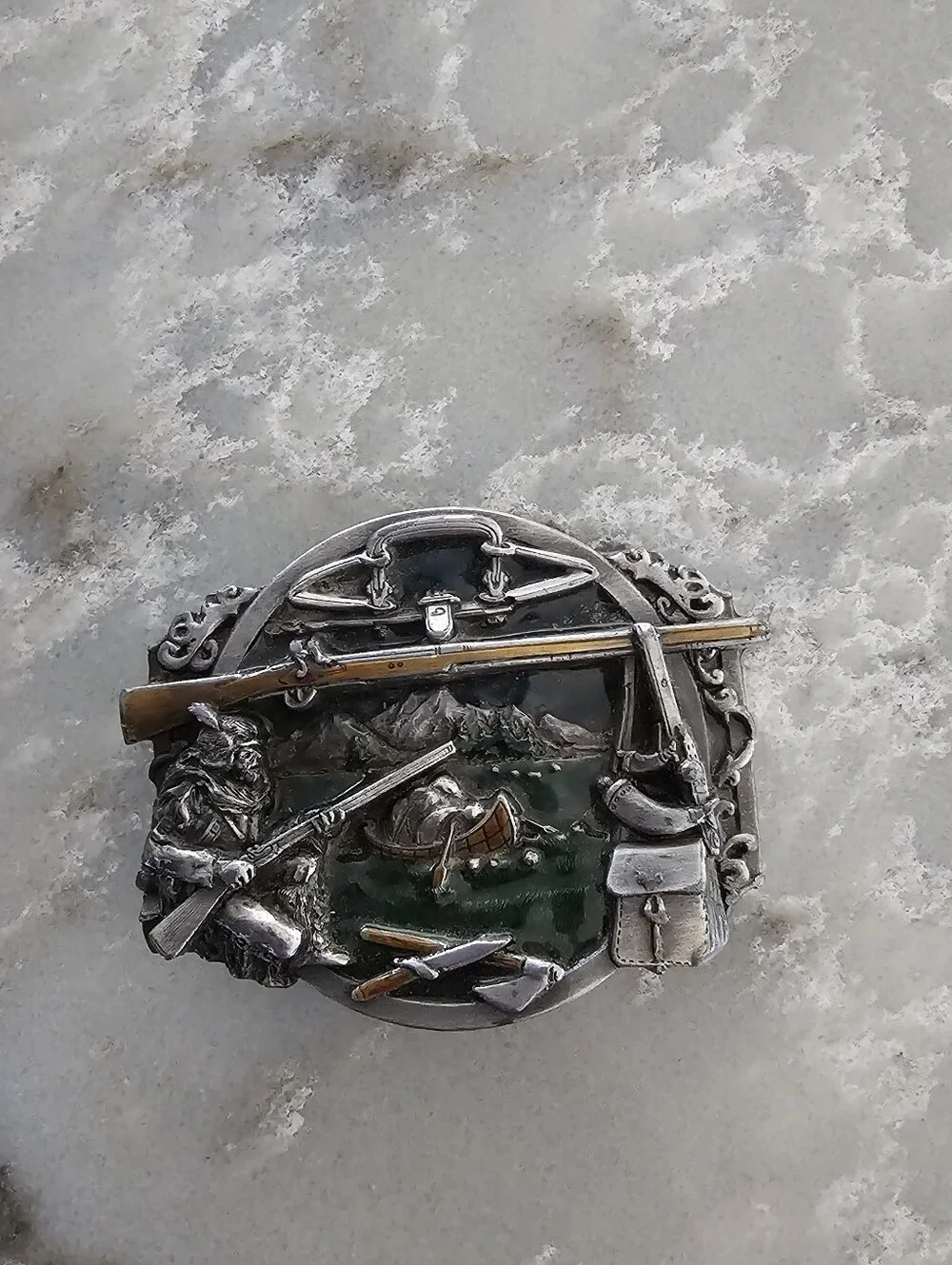 1984 Siskiyou Fur Trapper Belt Buckle O-29 Enameled Pewter Mountain Man Western
